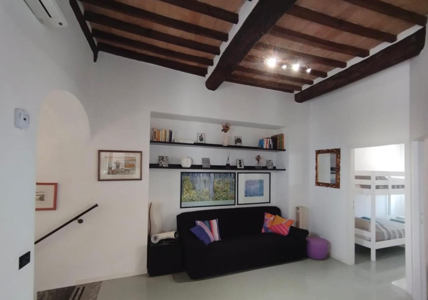 Historic Center Apartment With Private Garage Montalcino Zewnętrze zdjęcie